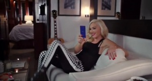 Gwen Stefani Windows Phone 8 -mainoksessa