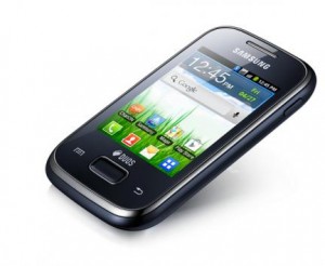 Samsung oli sekä älypuhelinten että koko puhelinmarkkinan kuningas vuonna 2012. Kuvassa Galaxy Pocket.