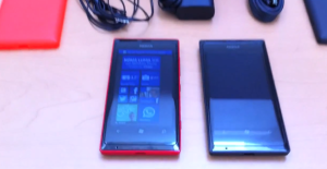 Kuvankaappaus Nokia Lumia 505 -esittelyvideolta
