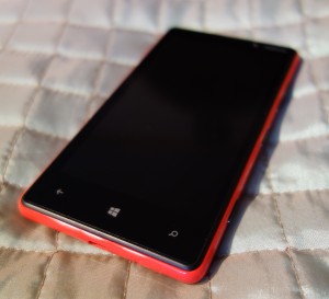 Nokia Lumia 820 edestä