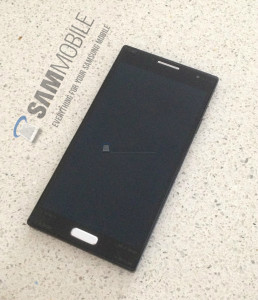 SamMobilen julkaisema kuva, kyseessä on Galaxy S4 -prototyyppi