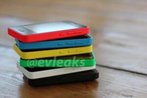 Nokia Asha 501 useissa eri väreissä @evleaksin julkaisemassa kuvassa