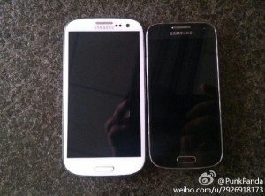 Samsung Galaxy S4 Mini kokovertailussa Weibossa julkaistussa kuvassa