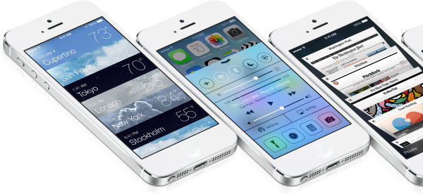 Apple iOS 7: Sää, Hallintakeskus, Safarin välilehdet