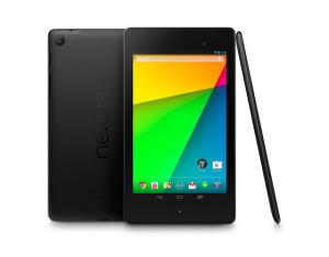 Uusi Nexus 7 edestä, takaa ja sivulta