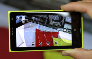 Nokia Pro Camera -sovellus - eri säätöjä pääsee muuttamaan helposti liukusäätimillä