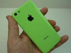 iPhone 5C:n väitetty vihreä kuori uudessa vuotokuvassa