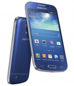 Samsung Galaxy S4 minin Arctic Blue -värivaihtoehto Hi-tech@Mail.run kuvassa