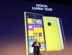 Stephen Elop julkisti Lumia 1520:n