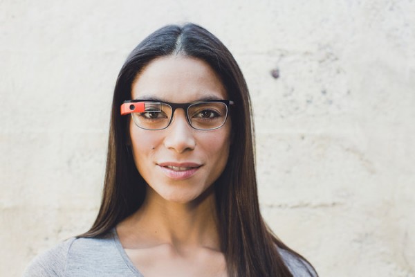 Google Glass ja yksi uusista silmälasisankamalleista