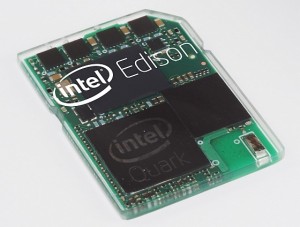 Intel Edison - SD-kortin kokoon tietokoneeksi koottu piirikokonaisuus