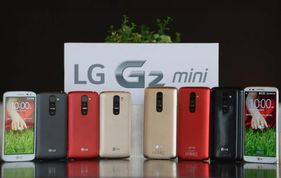 LG G2 mini eri värivaihtoehtoina
