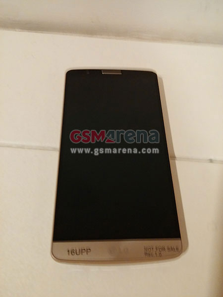 LG G3 kultaisena värivaihtoehtona GSMArenan julkaisemassa kuvassa