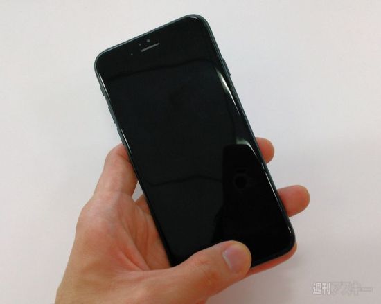 iPhone 6 -mallikappale tuoreessa vuotokuvassa