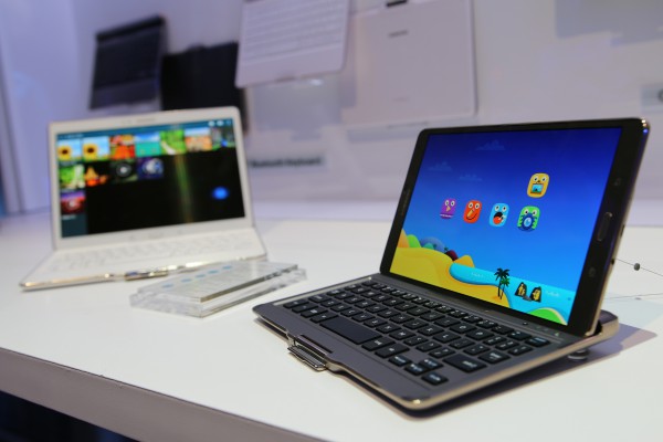 Samsung Galaxy Tab S:n Bluetooth Keyboard. Kuva: Lasse Pulkkinen