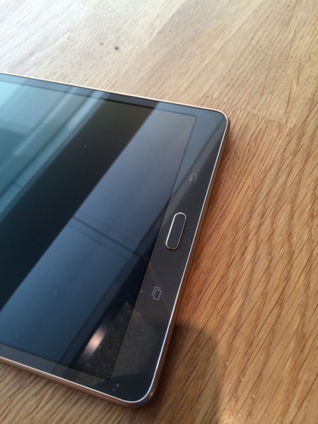 Samsung Galaxy Tab S 8.4:n sormenjälkitunnistimella varustettu kotinäppäin