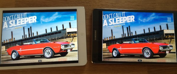Tältä näyttää iPad mini 2:n (vas.) heikko väritoisto Samsung Galaxy Tab S 8.4:n (oik.) rinnalla. Uusi iPad mini 4 parantaa väritoistoa roimasti edeltäjiinsä nähden.