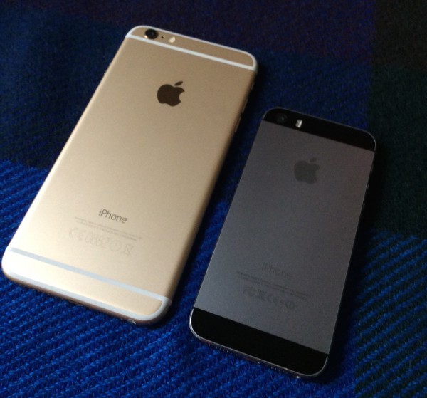 iPhone 6 Plus on iPhone 5s:ää selvästi liukkaampi, mitä vielä koko korostaa