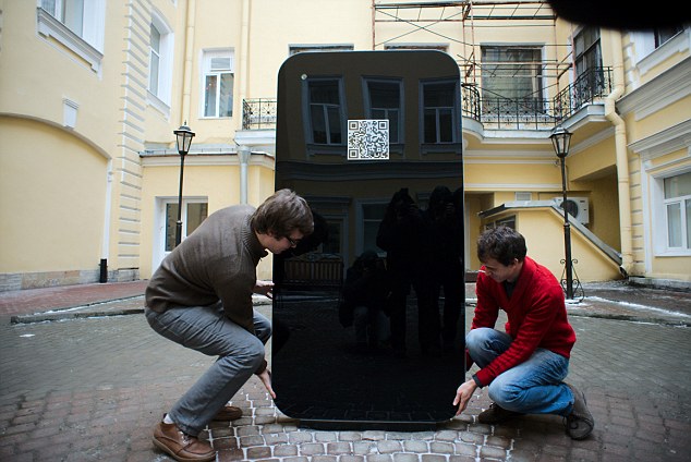 Monument to Steve Jobs opens in St. Petersburg, Russia