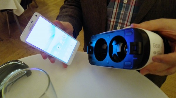 Avattu Gear VR ja Galaxy Note 4