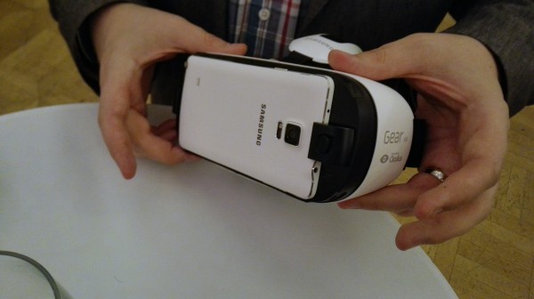 Galaxy Note 4 ja Gear VR