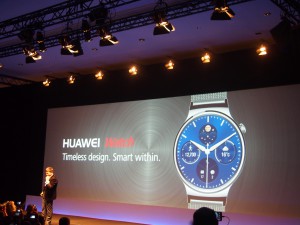 Alkuperäinen Huawei Watch esiteltiin pari vuotta sitten Barcelonassa ennen Mobile World Congressin alkua.