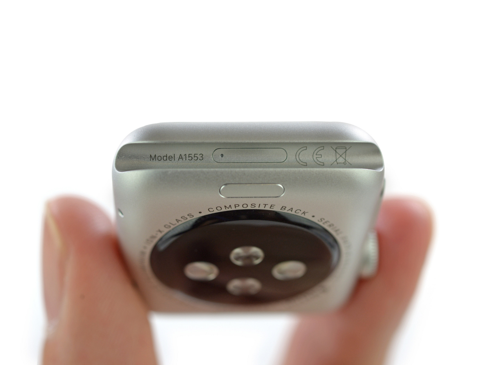 Apple Watchin rungossa on piilotettu dataportti, johon saattaisi olla mahdollista yhdistää uusia ominaisuuksia tuovia rannekkeita.