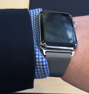 Apple Watch metallisella Milanese Loop -rannekkeella