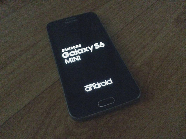 Oletettu Galaxy S6 Mini