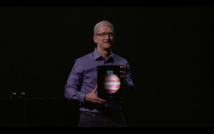 Applen toimitusjohtaja Tim Cook esitteli uuden iPad Pron.