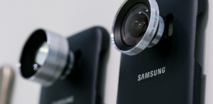 Galaxy S7:n kameralinssikuoret Samsungilta tuovat telefotoa ja laajakulmaa.