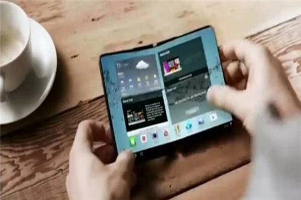 Samsungin konseptivideo on esitellyt taittuvanäyttöistä laitetta.