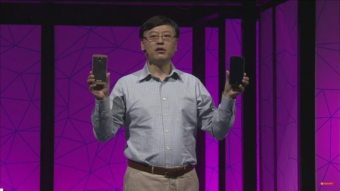 Lenovon toimitusjohtaja ja uudet Moto Z -puhelimet.