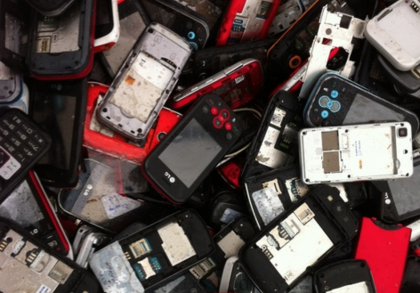 Kierrätetyt älypuhelimet voivat päätyä olympiamitalien raaka-aineiksi.