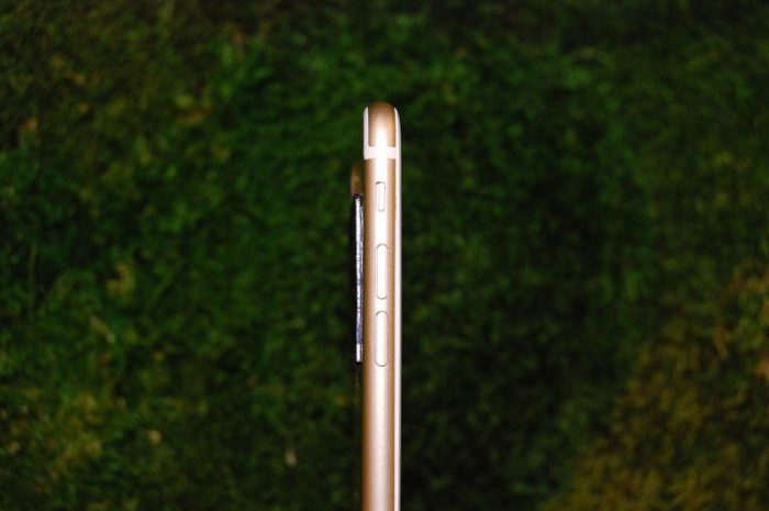 Integroitu myFC:n polttokenno lisää iPhone 7:n paksuutta 0,9 millimetriä.
