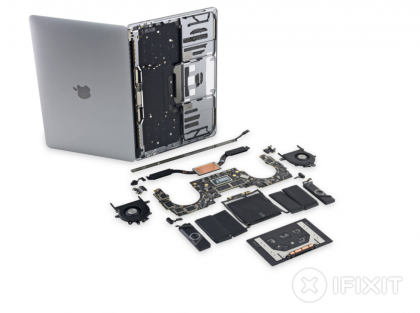 iFixit purki Touch Barilla varustetun 13 tuuman MacBook Pron osiinsa.