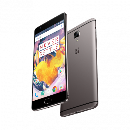OnePlus 3T Gunmetal-värissä.