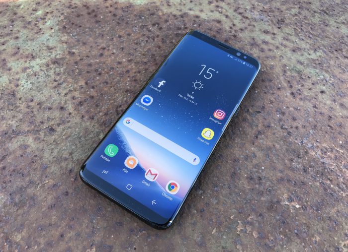 Tässä nähdystä Galaxy S8:sta tutun Infinity Display -näytön odotetaan säilyvän myös Galaxy S9:n ja Galaxy S9+:n designin lähtökohtana.