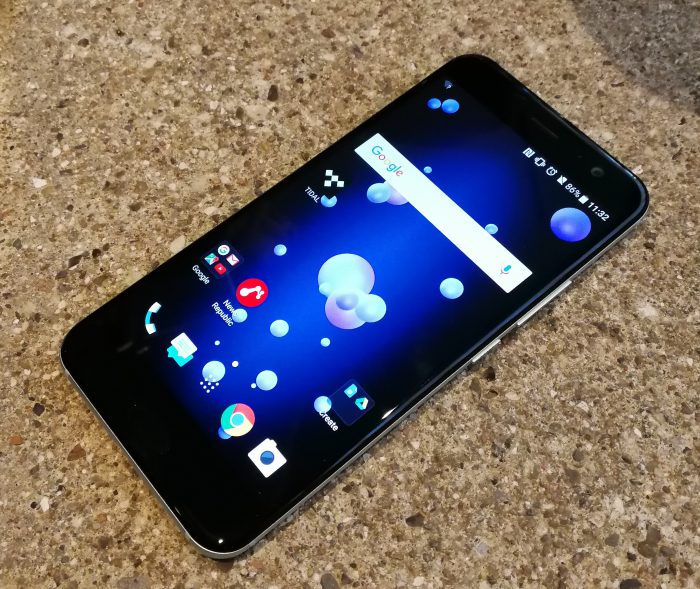 HTC U11:ssä on 5,5 tuuman näyttö.