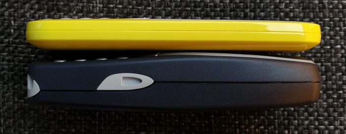 Uusi vs. alkuperäinen Nokia 3310 sivulta.