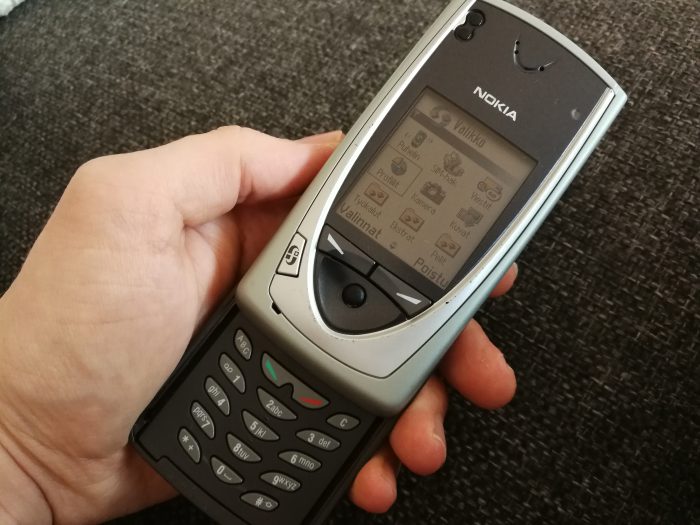 Nokian ensimmäinen kamerapuhelin 7650.