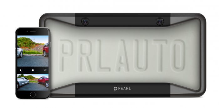 Pearl Auton ensimmäinen tuote oli rekisterikilven pidikkeeseen integroitu peruutuskamera.