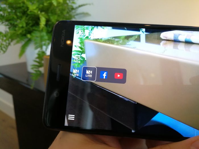 Live-videolähetykset Facebookiin ja YouTubeen onnistuvat suoraan Nokia 8:n kamerasovelluksesta.