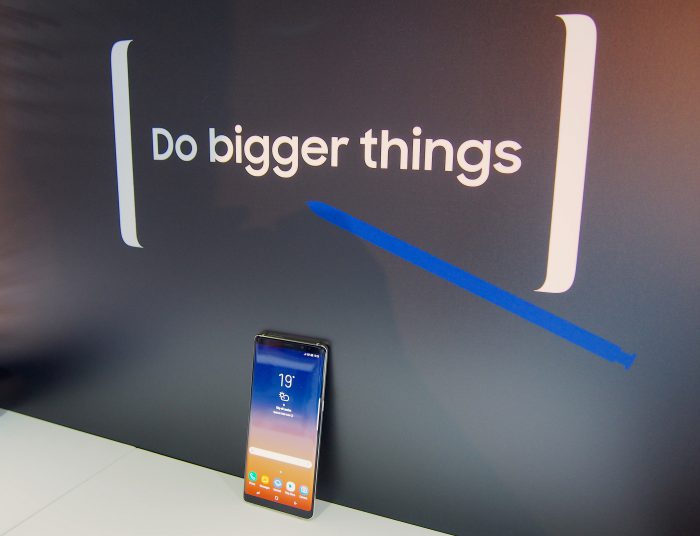 Samsungin Galaxy Note8 tuo pitkästä aikaa uuden kynäpuhelimen myös Suomen markkinoille.