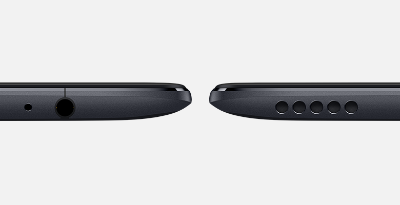 OnePlussan julkaisema kuva OnePlus 5T:stä ja sen kuulokeliitännästä.