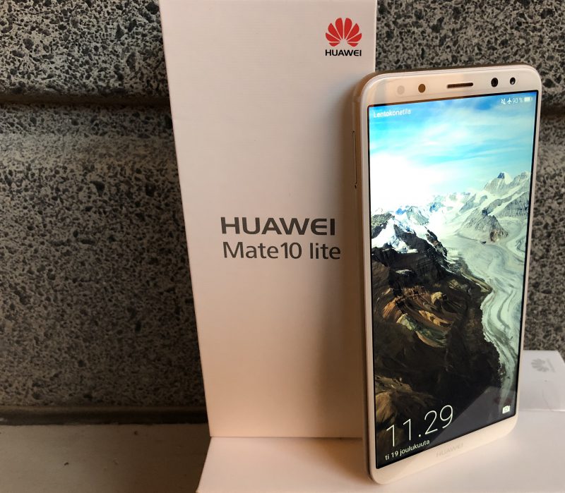 Huawei Mate 10 Lite tuo 18:9-näytön alle 400 euron hintaluokkaan.