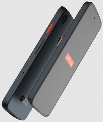 Certum Phone näyttää ulkopuolelta pääosin tavalliselta älypuhelimelta, mutta muovikuoret ovat nykypäivänä poikkeus.
