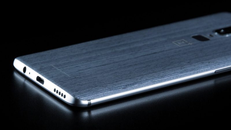 OnePlus 6 Evan Blassin julkaisemassa vuotokuvassa.