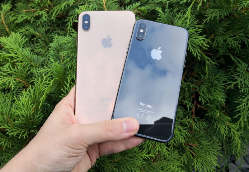 iPhone XS Max ja iPhone XS ovat takakameroiltaan täysin identtiset.