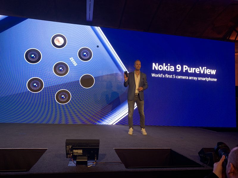 HMD Global julkisti helmikuun lopulla toistaiseksi eniten huomiota keränneen älypuhelimensa Nokia 9 PureView'n.